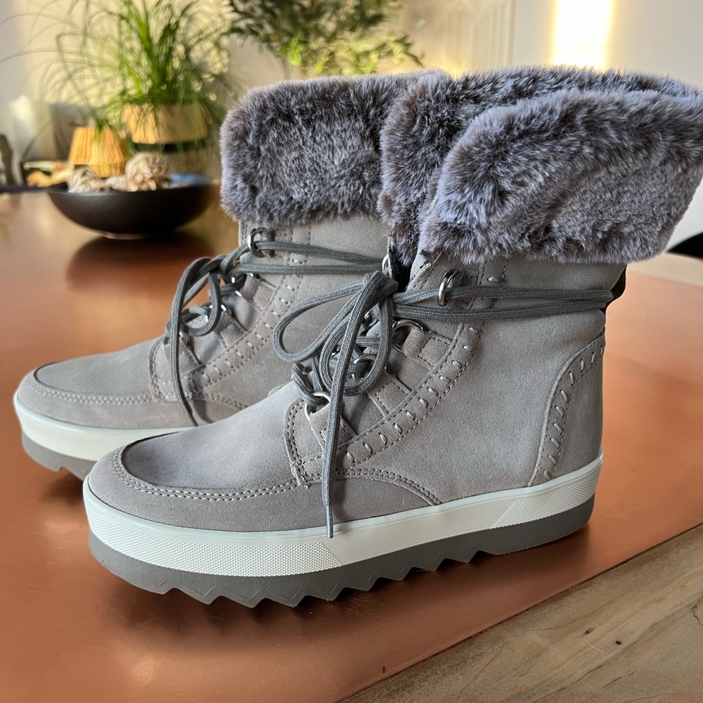 Cougar Boots 9